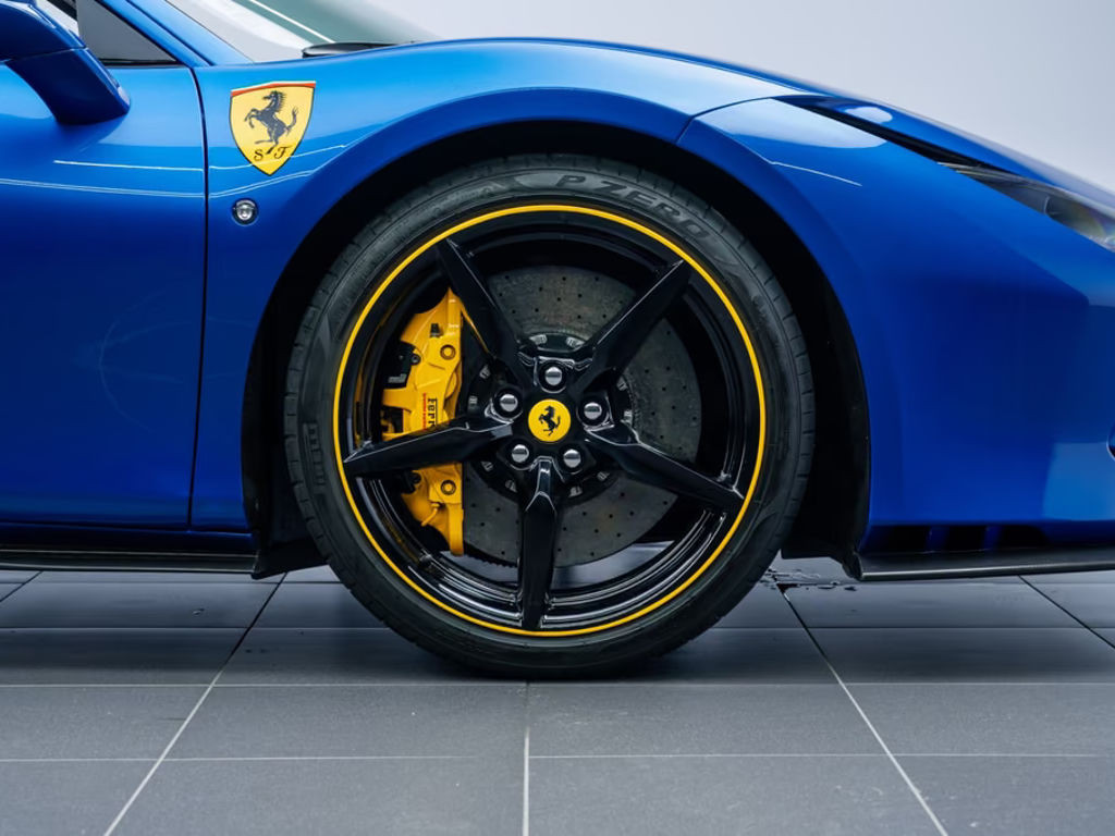 Ferrari F8