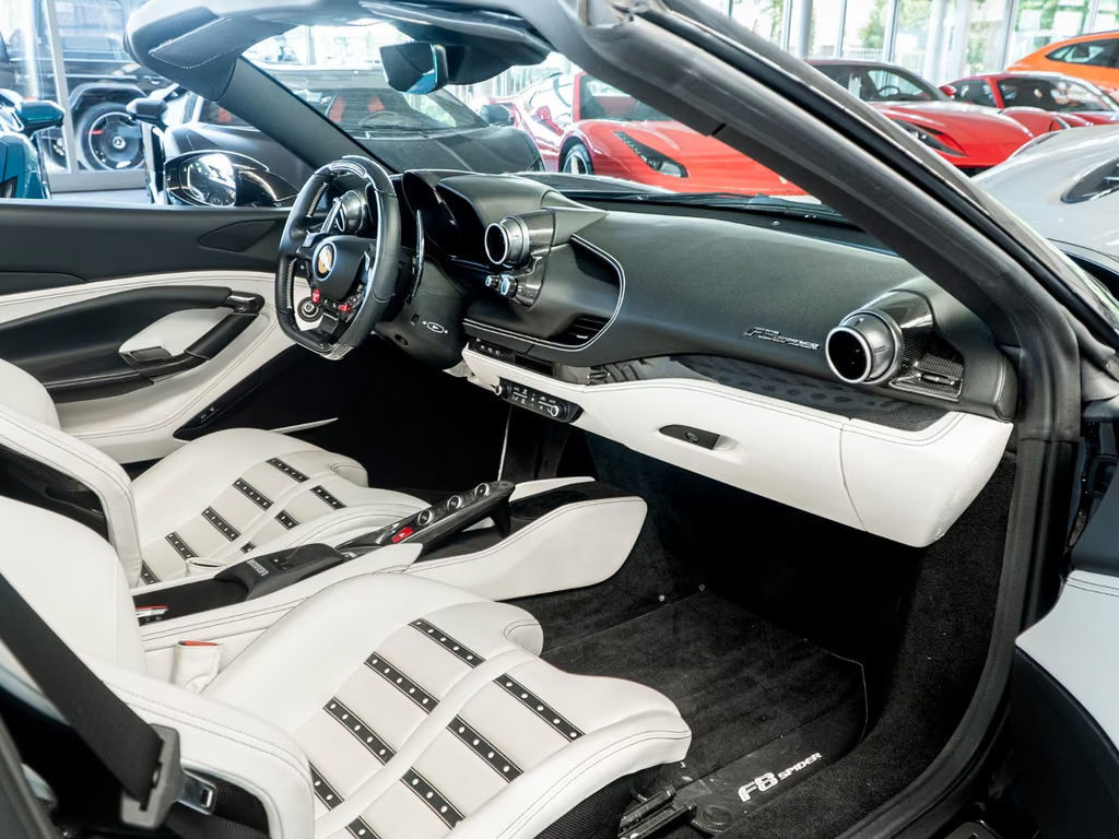 Ferrari F8