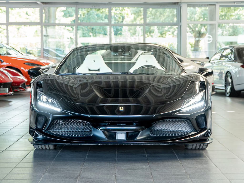 Ferrari F8