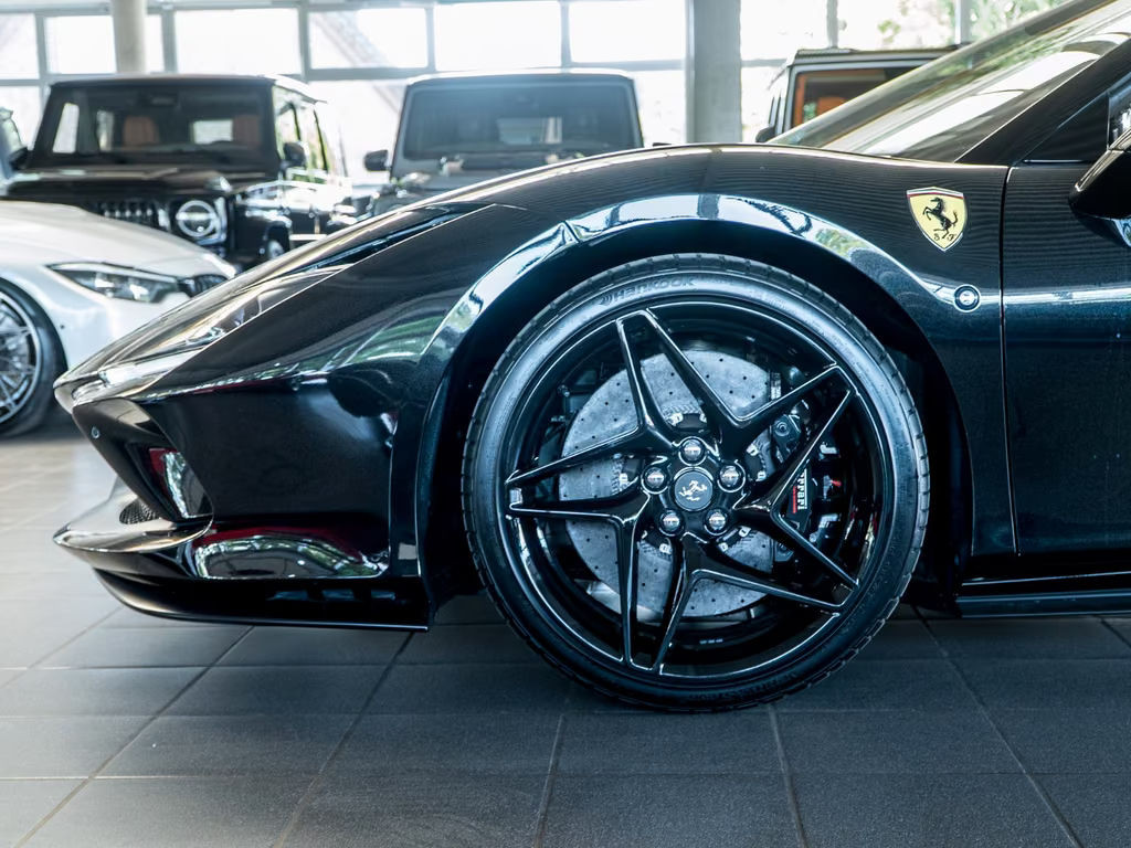 Ferrari F8