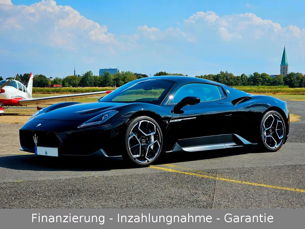 Maserati MC20 3.0 V6 DCT Carbon LIFT 1. Hand & wenig Km!