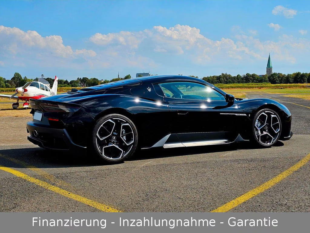 Maserati MC20