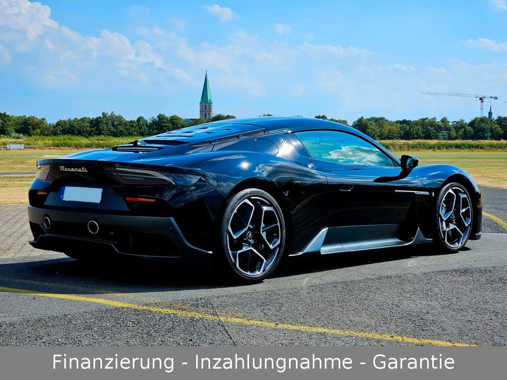 Maserati MC20