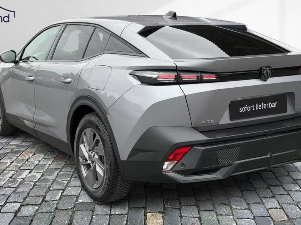 Peugeot 408 Allure Pack 180