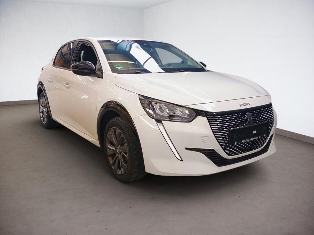 Peugeot e-208