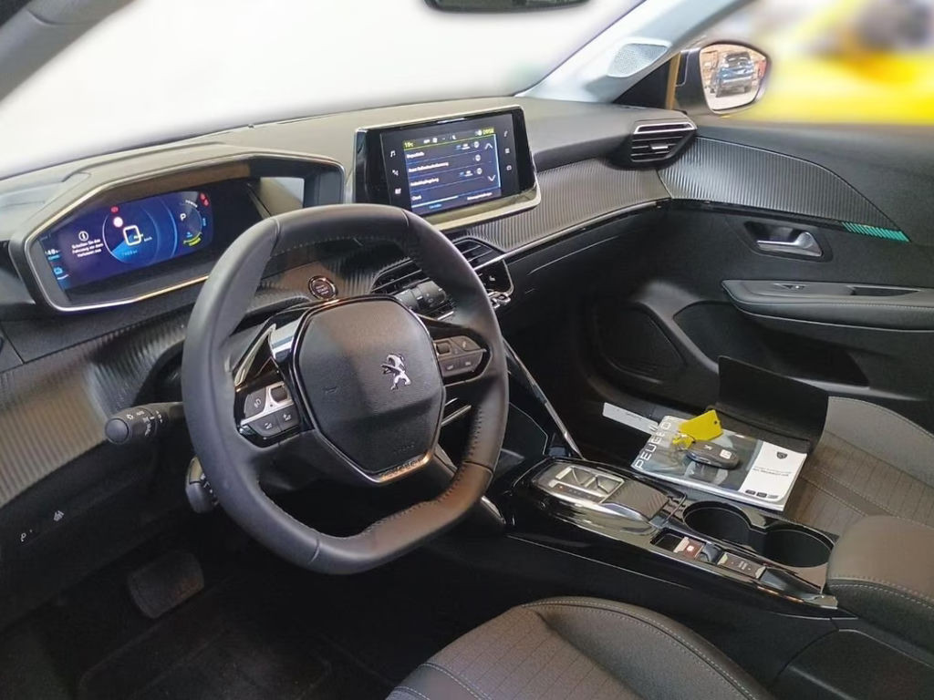 Peugeot e-208