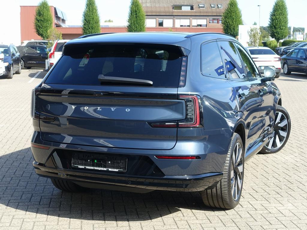 Volvo EX90