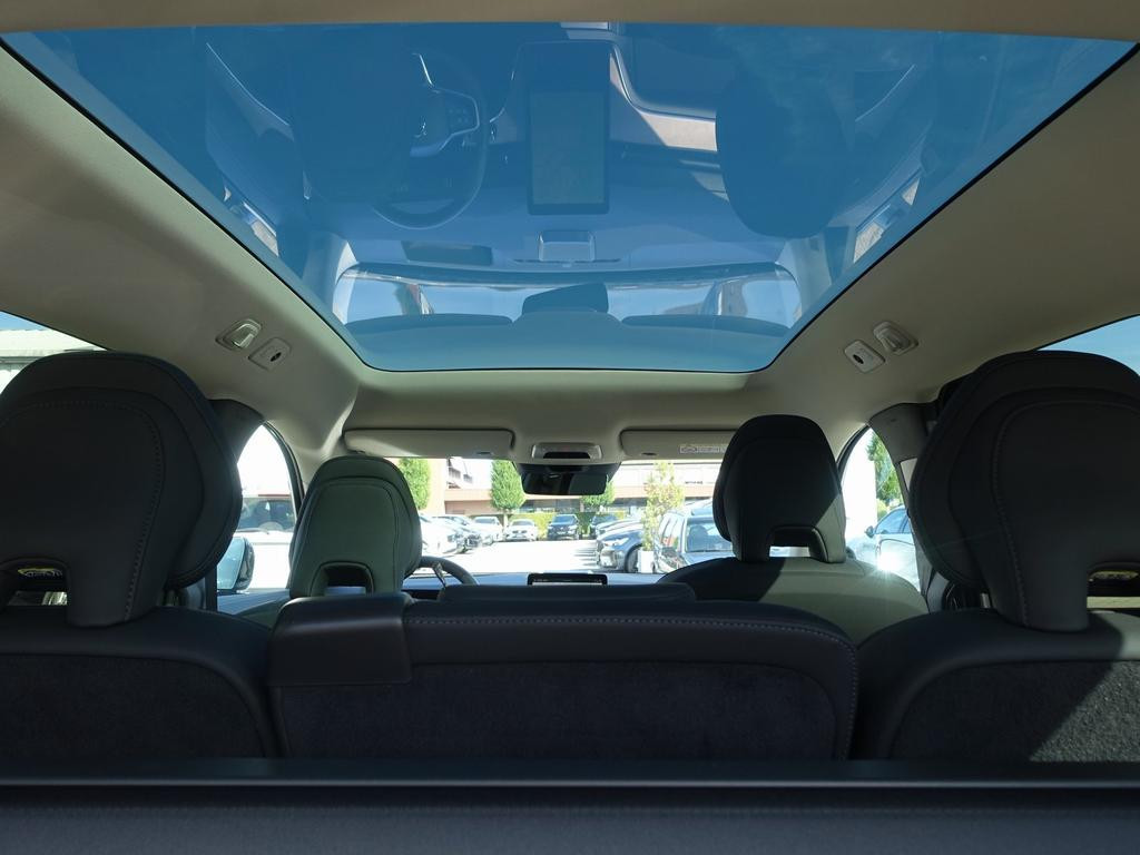 Volvo EX90