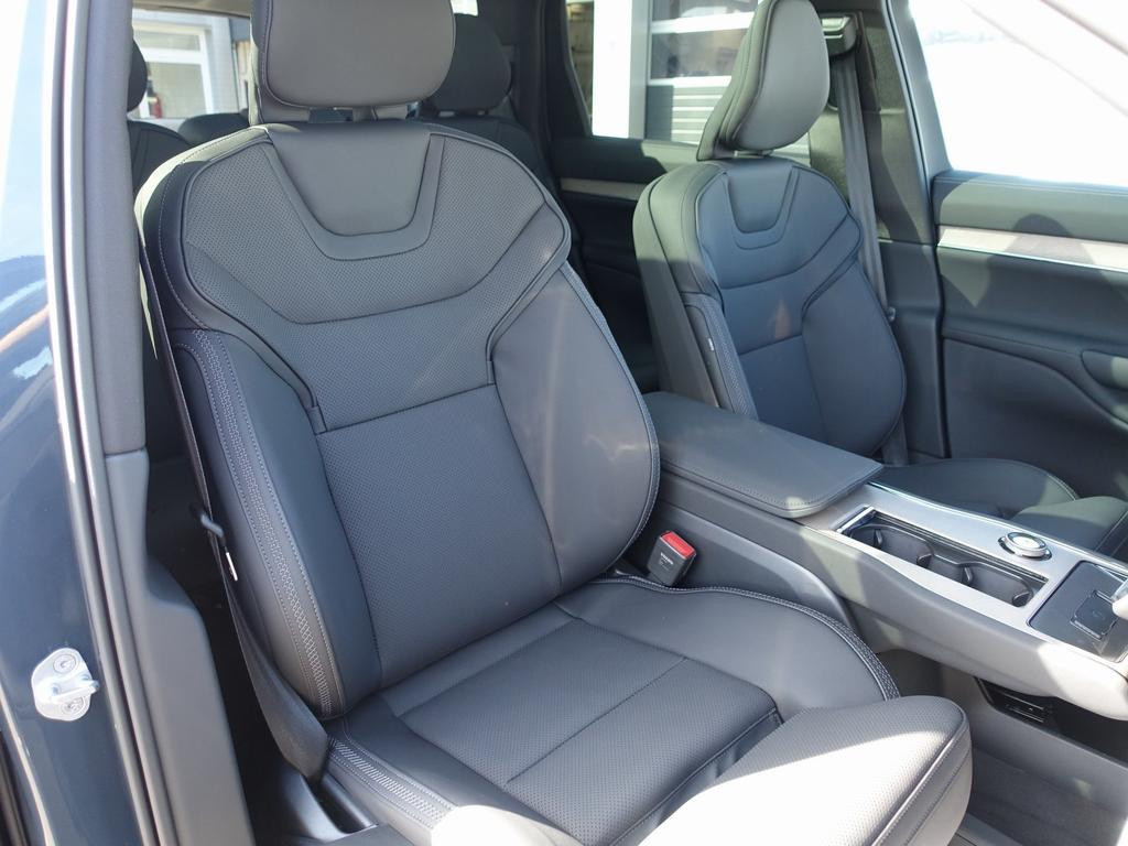 Volvo EX90