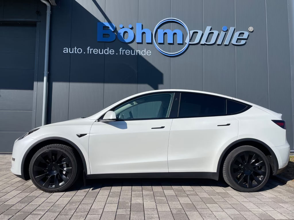 Tesla Model Y Long Range Dual Motor AWD