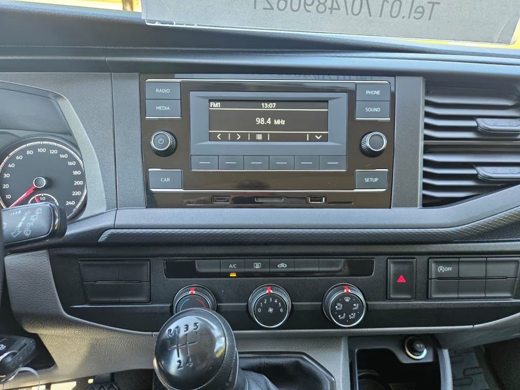 Volkswagen Caravelle