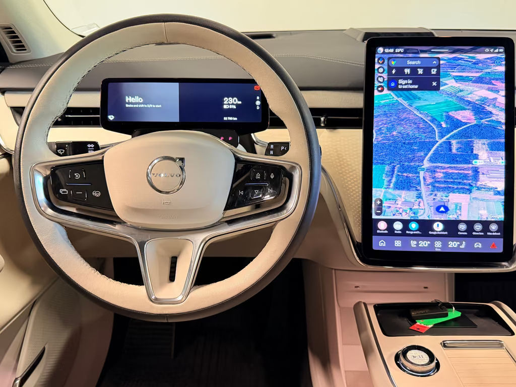 Volvo EX90