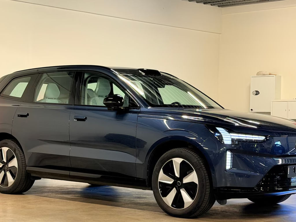 Volvo EX90