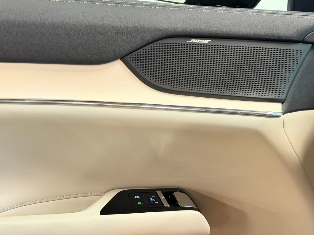 Volvo EX90