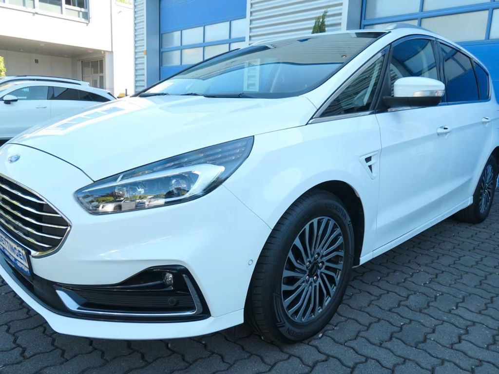 Ford S-Max Titanium