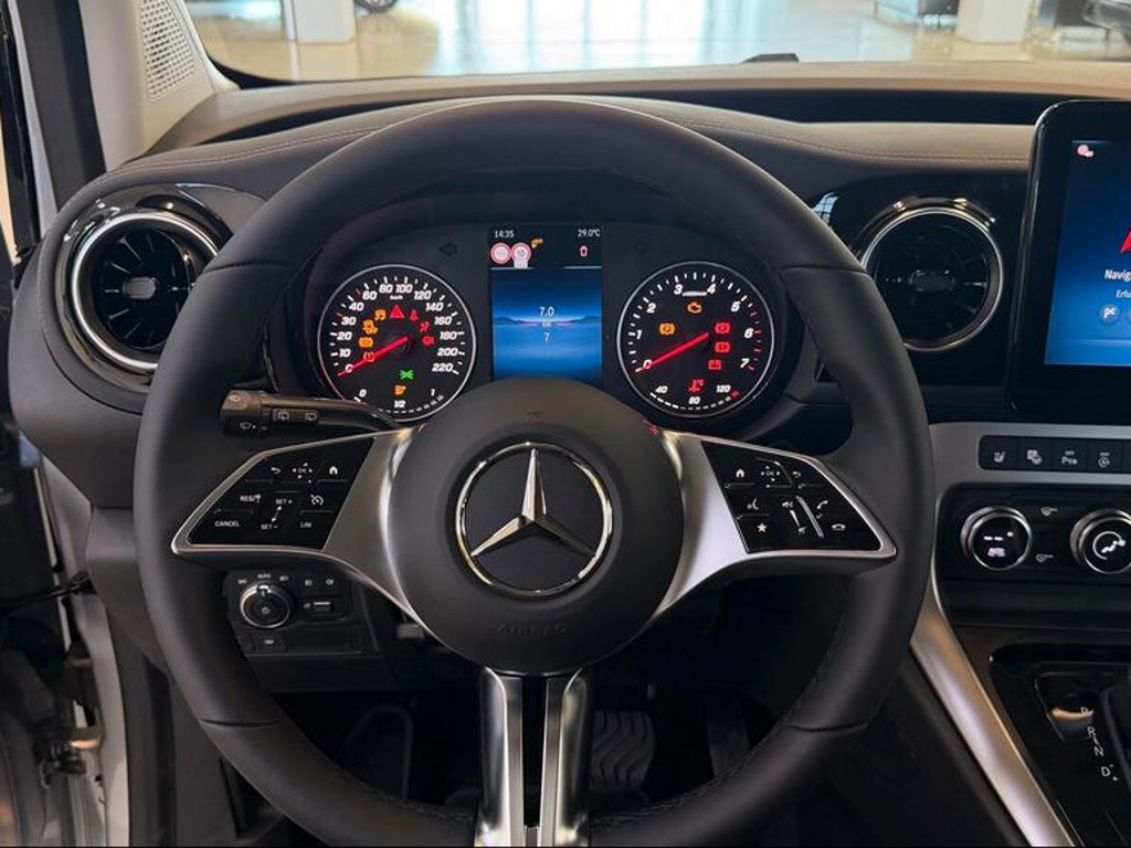 Mercedes-Benz T 180