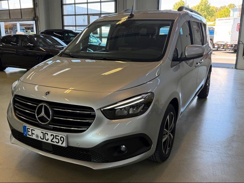 Mercedes-Benz T 180