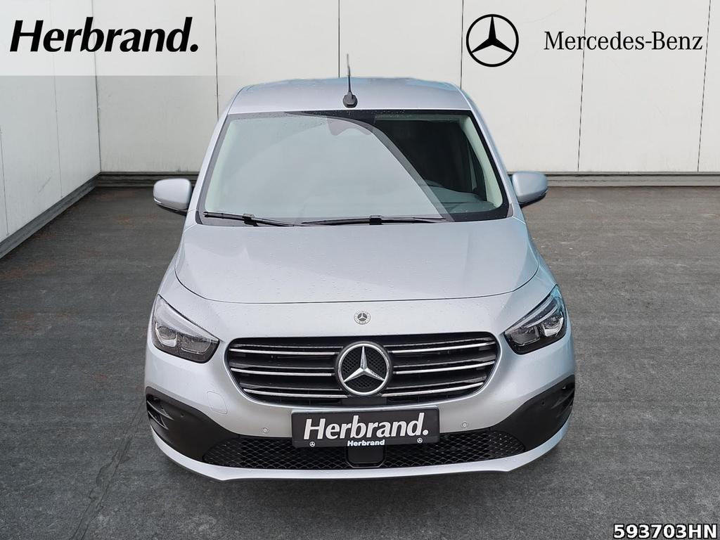 Mercedes-Benz T 180
