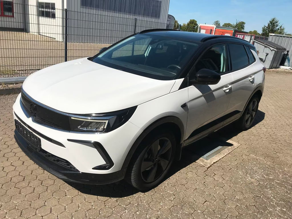 Opel Grandland Grand Sport 1.2 Turbo Turbo GS-Line