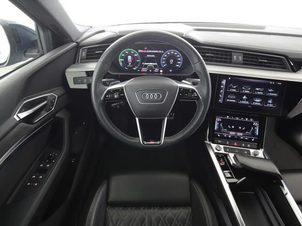 Audi Q8 e-tron