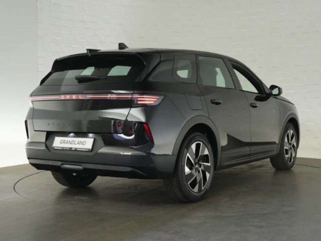 Opel Grandland Hybrid Edition