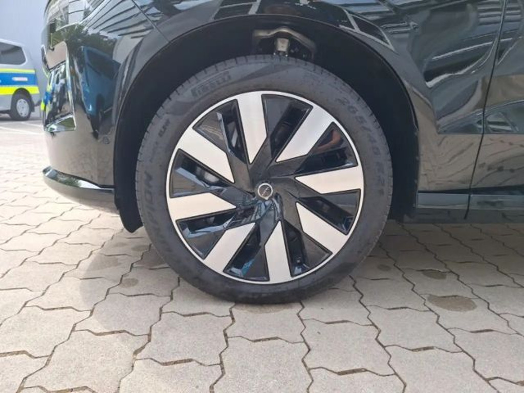 Volvo EX90