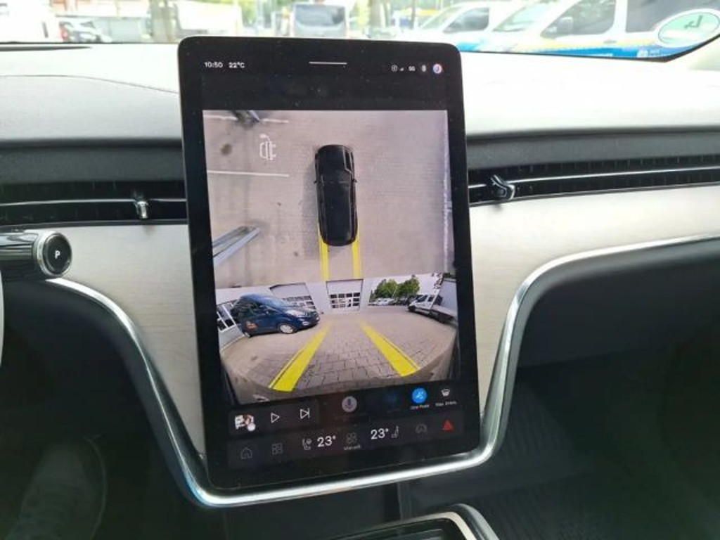 Volvo EX90