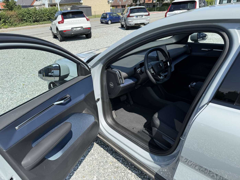 Volvo EX30