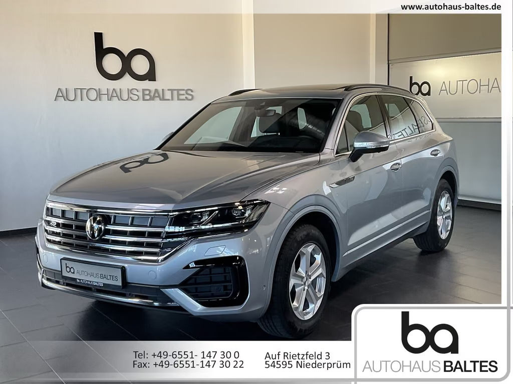 Volkswagen Touareg 4Motion R-Line 3.0 V6 TSI 3.0 V6 TDI