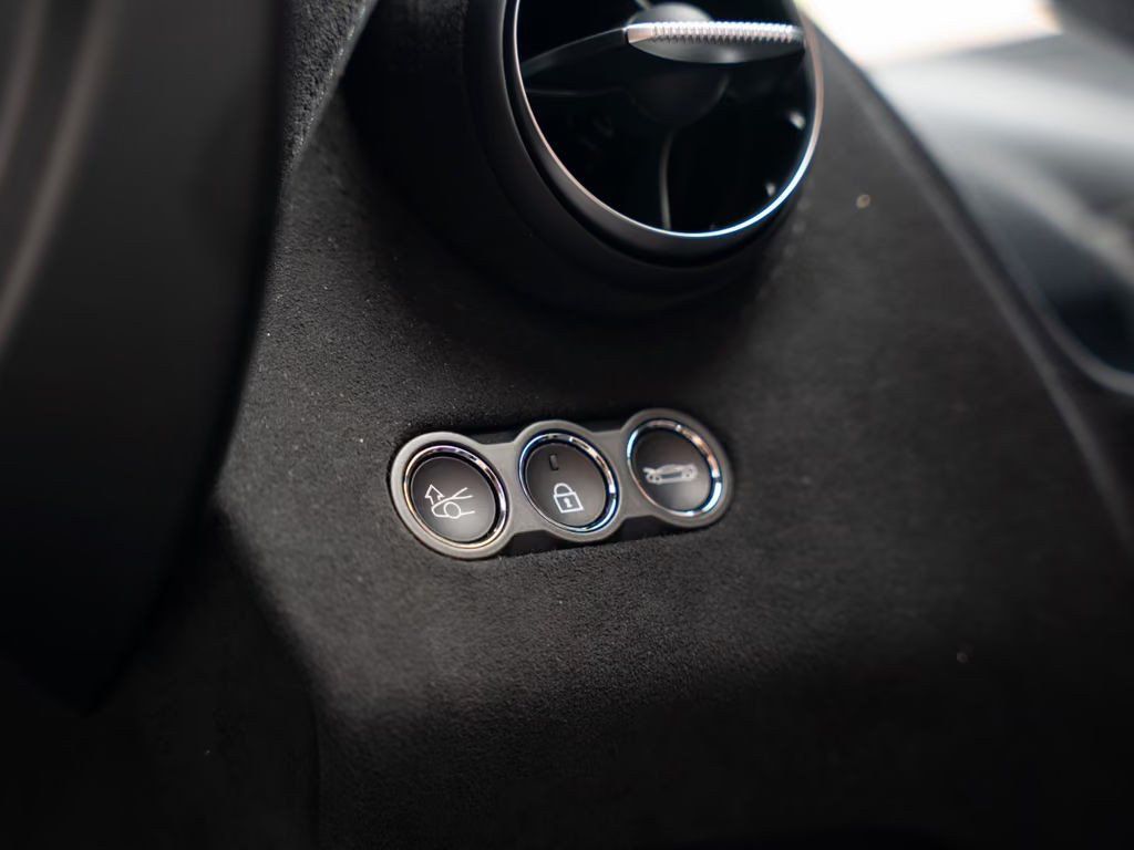 McLaren 750S