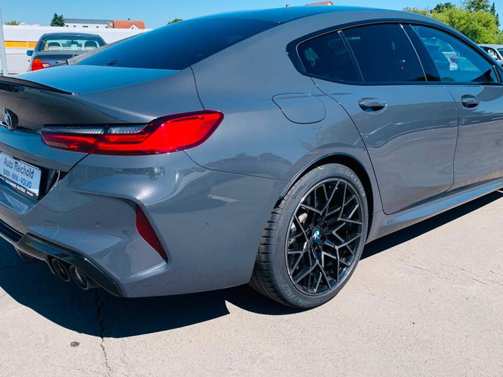 BMW M8