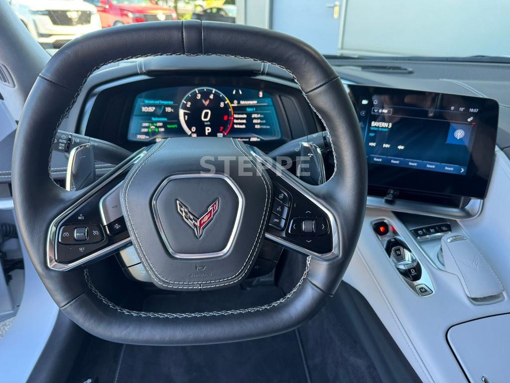 Corvette C8