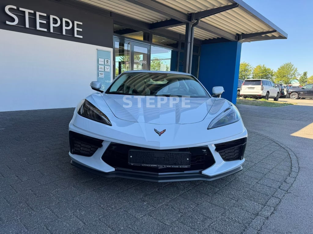 Corvette C8