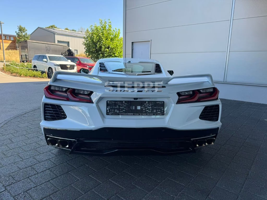 Corvette C8