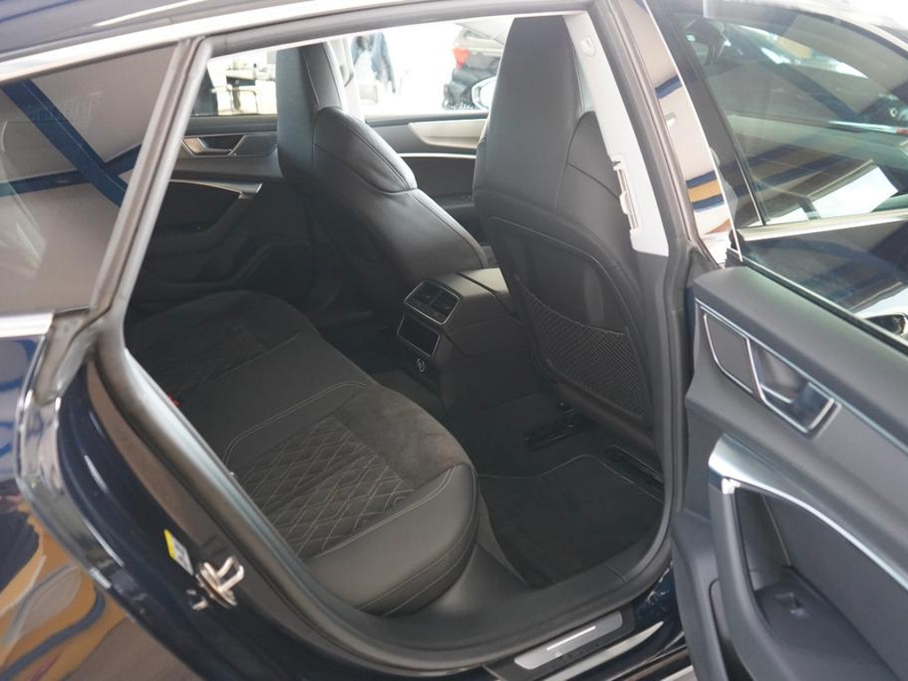 Audi S7