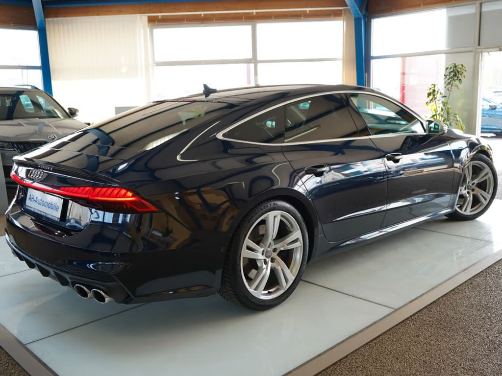 Audi S7