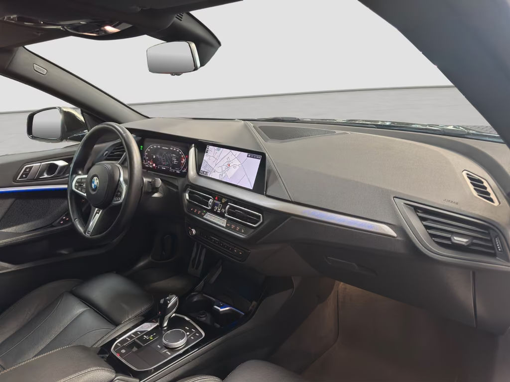 BMW M235