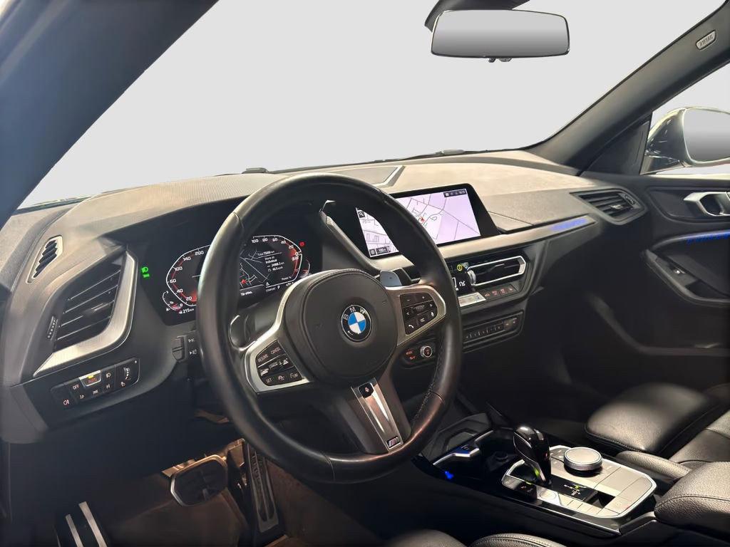 BMW M235
