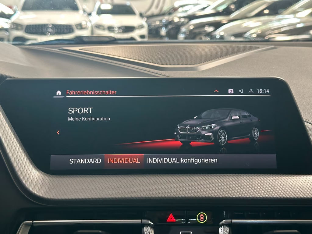 BMW M235