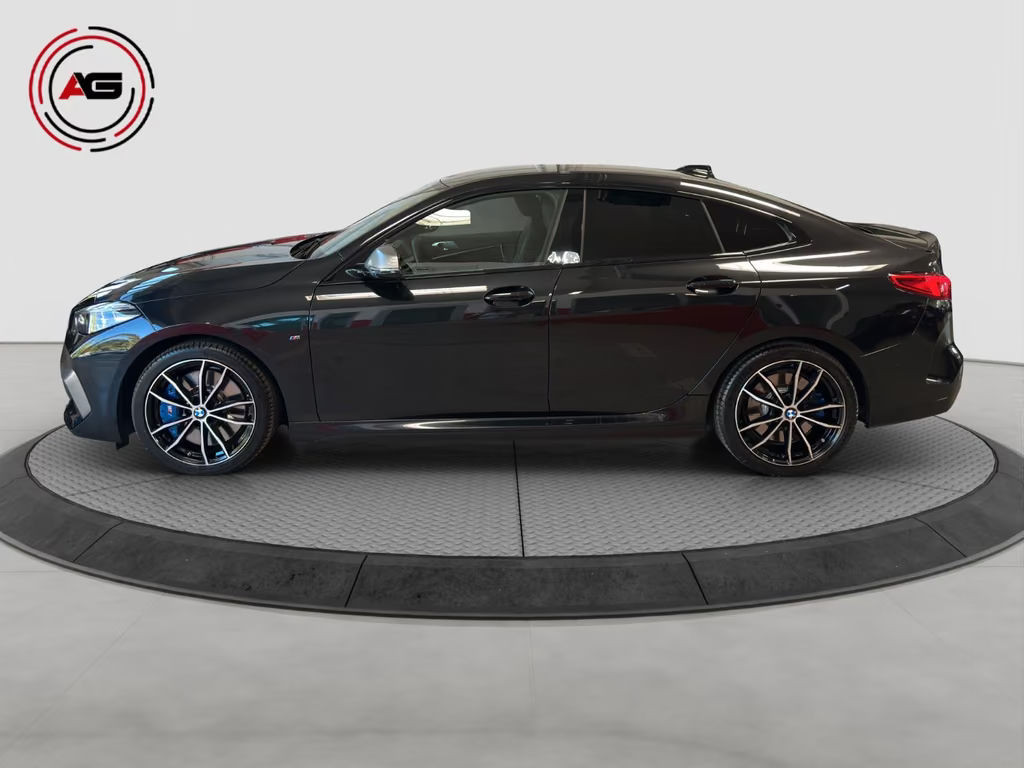 BMW M235