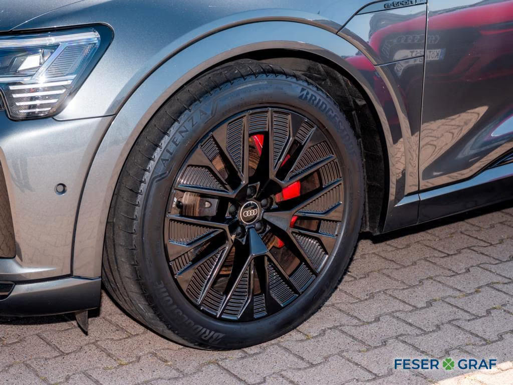 Audi Q8 e-tron