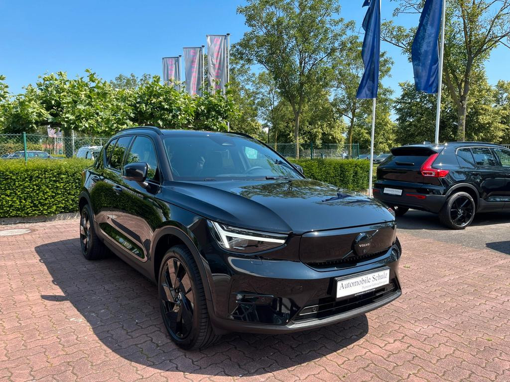 Volvo EX40