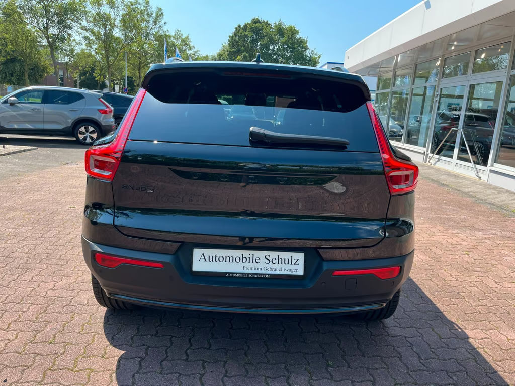 Volvo EX40