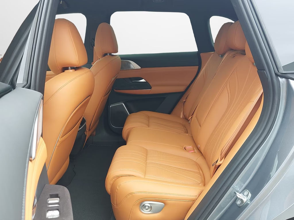 Xpeng G9