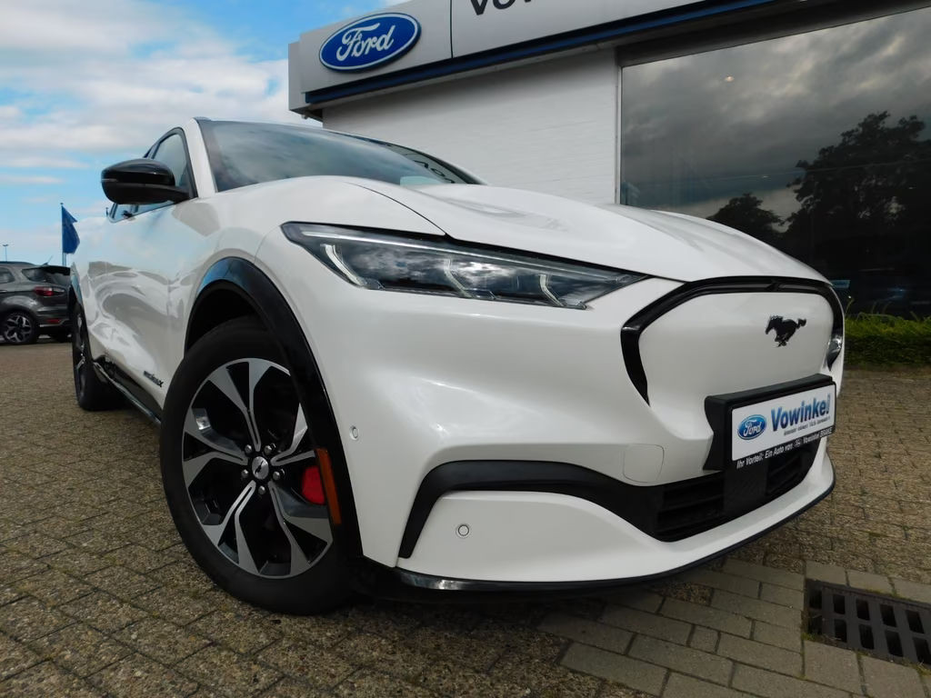 Ford Mustang Mach-E AWD Extended range Premium