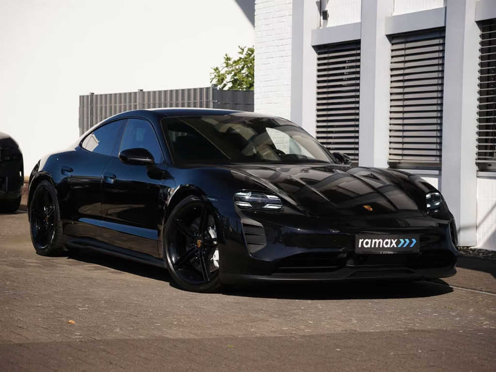 Porsche Taycan GTS