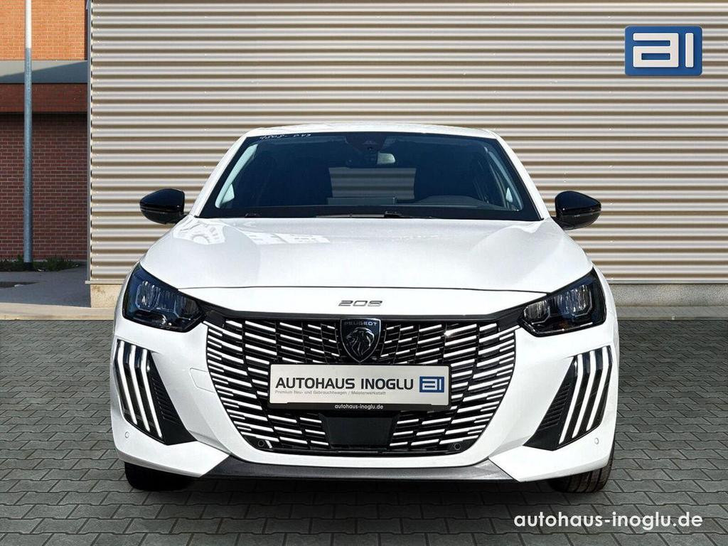 Peugeot e-208