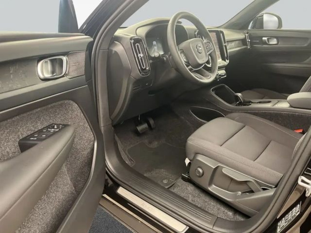 Volvo EX40