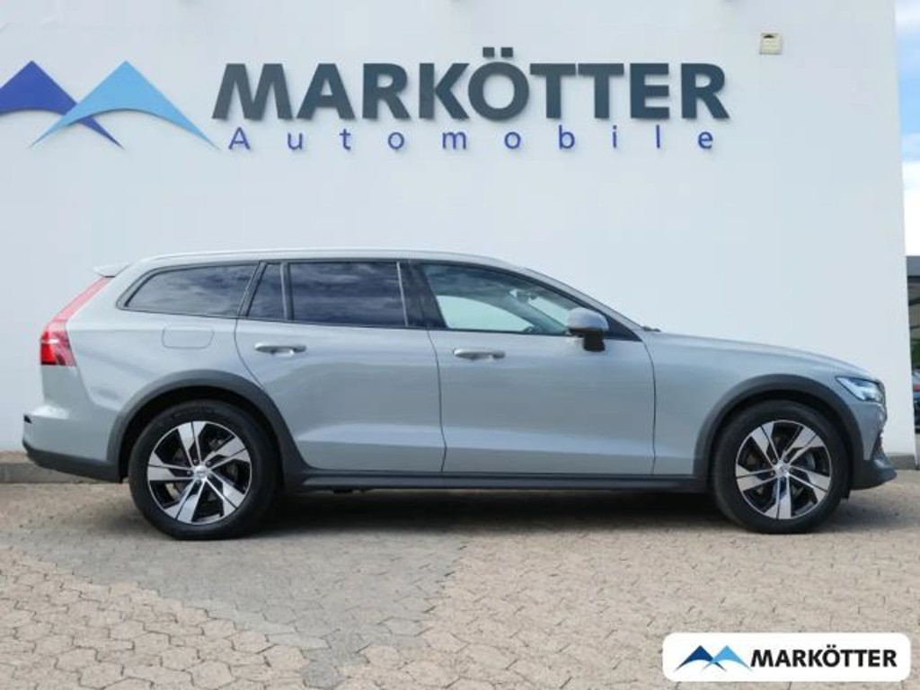 Volvo V60 Cross Country