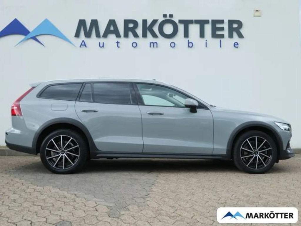 Volvo V60 Cross Country